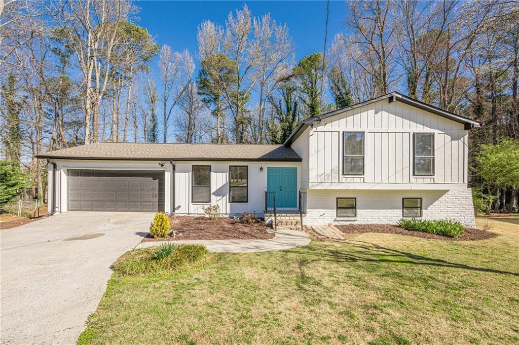 2330 Regal Ct., Lawrenceville, GA 30044
