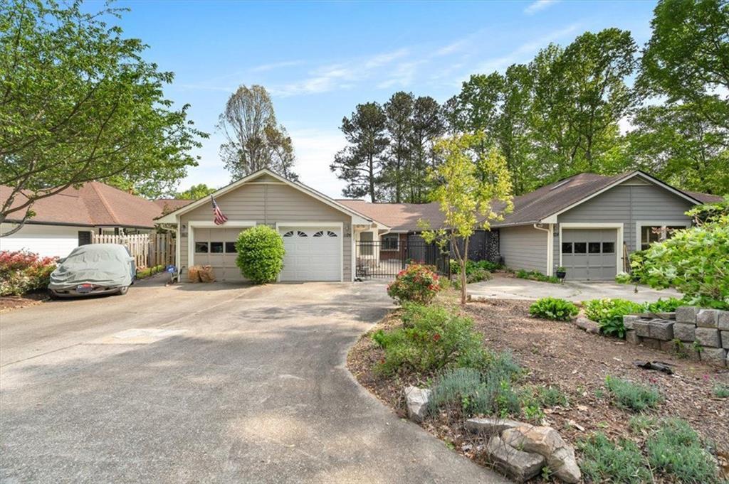 1126 Berkley Dr., Smyrna, GA 30082