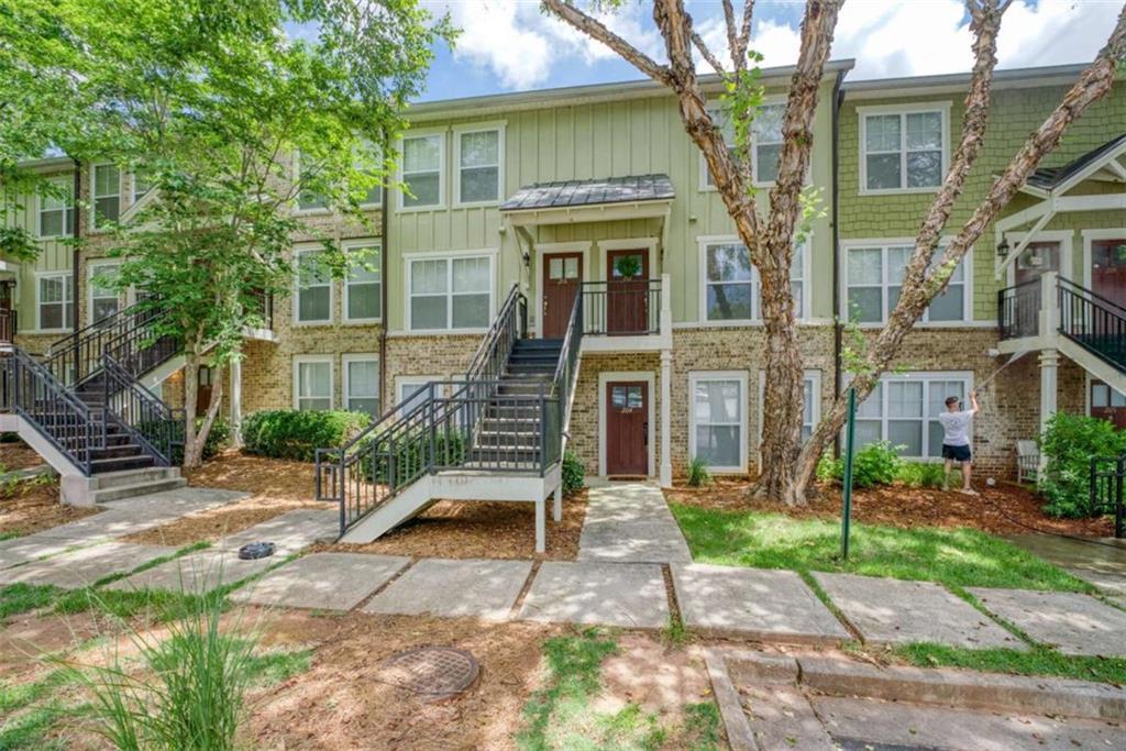 490 Barnett Shoals Unit 204 Rd., Athens, GA 30605
