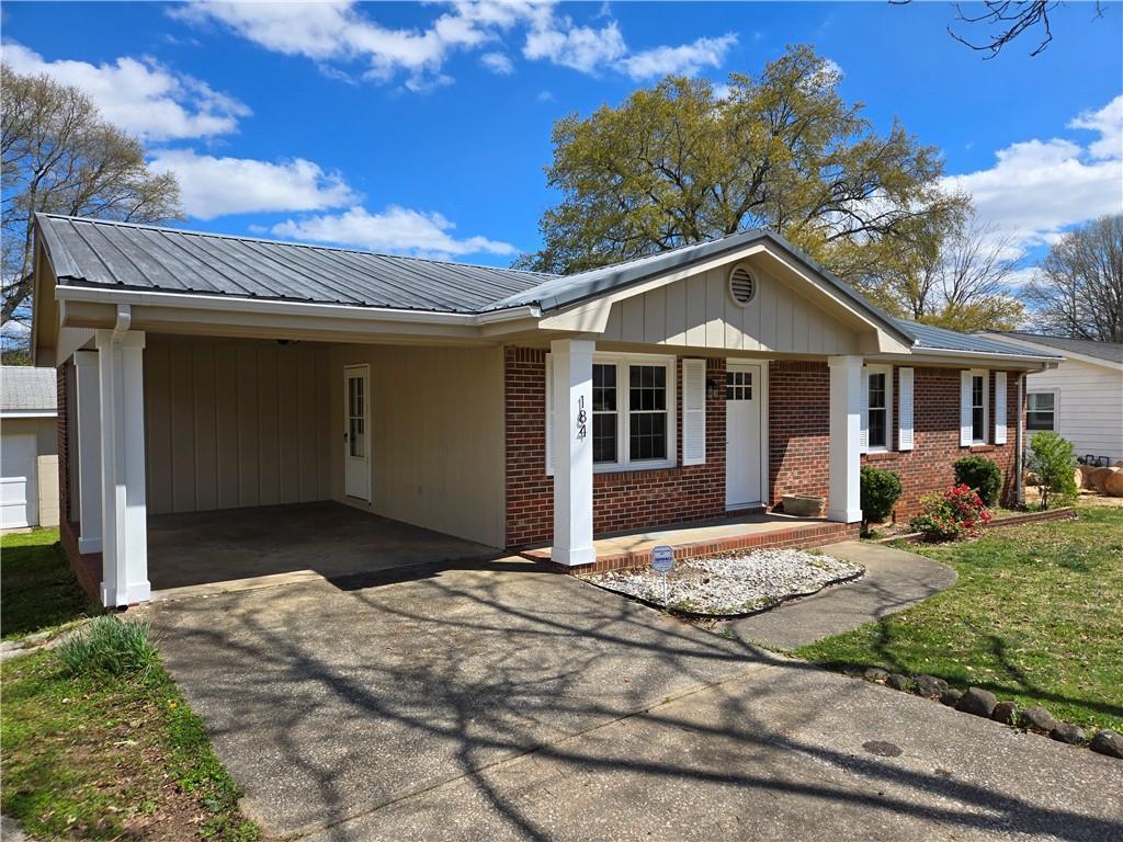 184 James Albert Johnson Ave., Winder, GA 30680