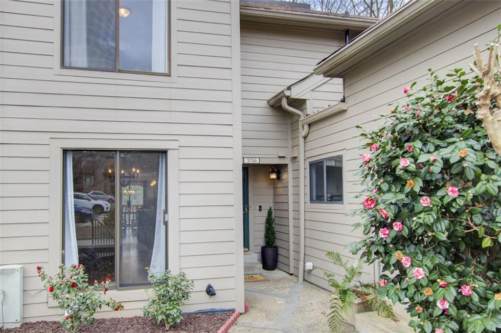 3716 Stonewall Cir., Atlanta, GA 30339