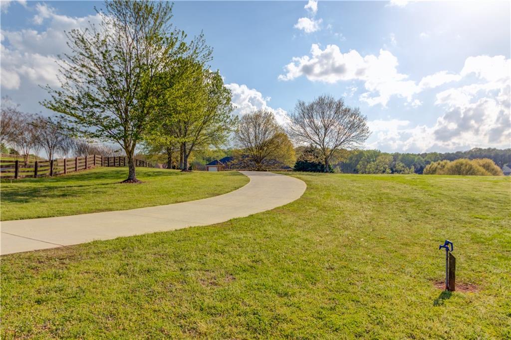 982 Dee Kennedy Rd., Auburn, GA 30011
