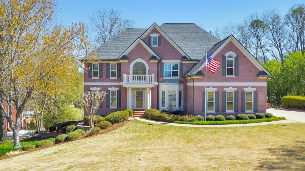 4073 Hickory Fairway Dr., Woodstock, GA 30188