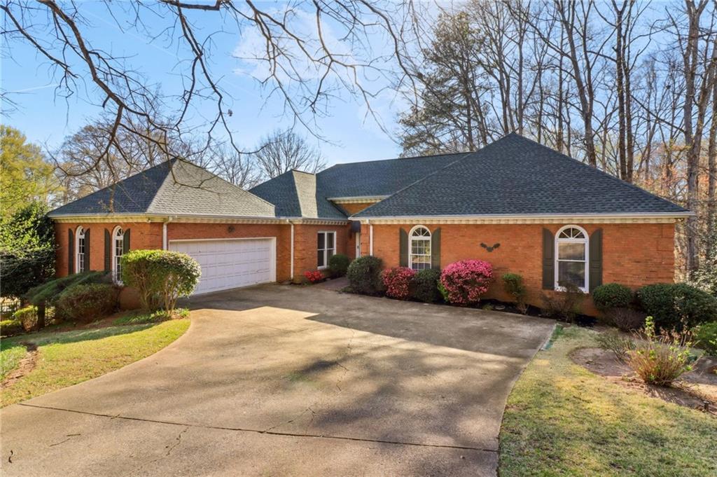 8570 Olde Pacer Pointe, Roswell, GA 30076