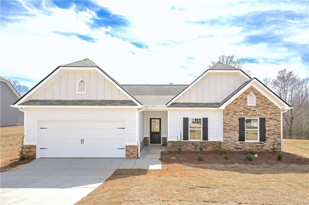 475 Charleston Pl., Villa Rica, GA 30180
