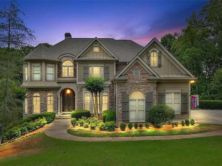 8069 Kenstone Ct., Sandy Springs, GA 30350