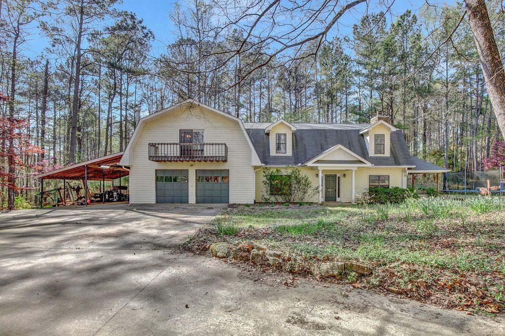 371 Kite Lake Rd., Fayetteville, GA 30214