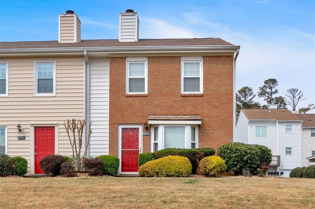 219 Holcomb Ferry Rd., Roswell, GA 30076