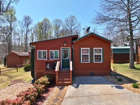 19 Wapiti Ln., Cleveland, GA 30528