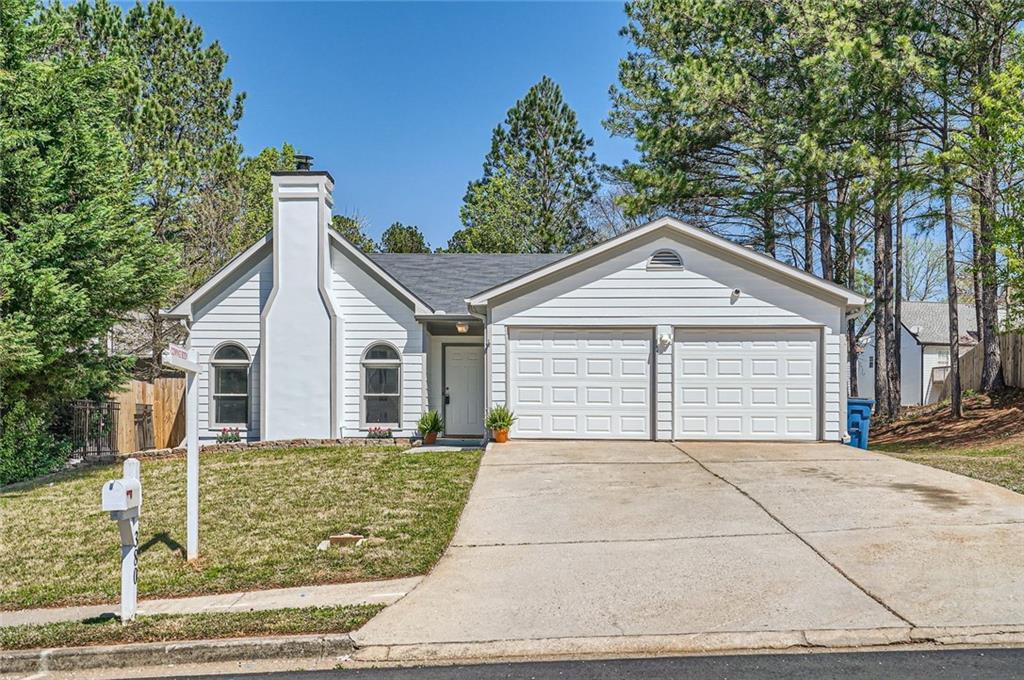 380 Heathgate Dr., Lawrenceville, GA 30044