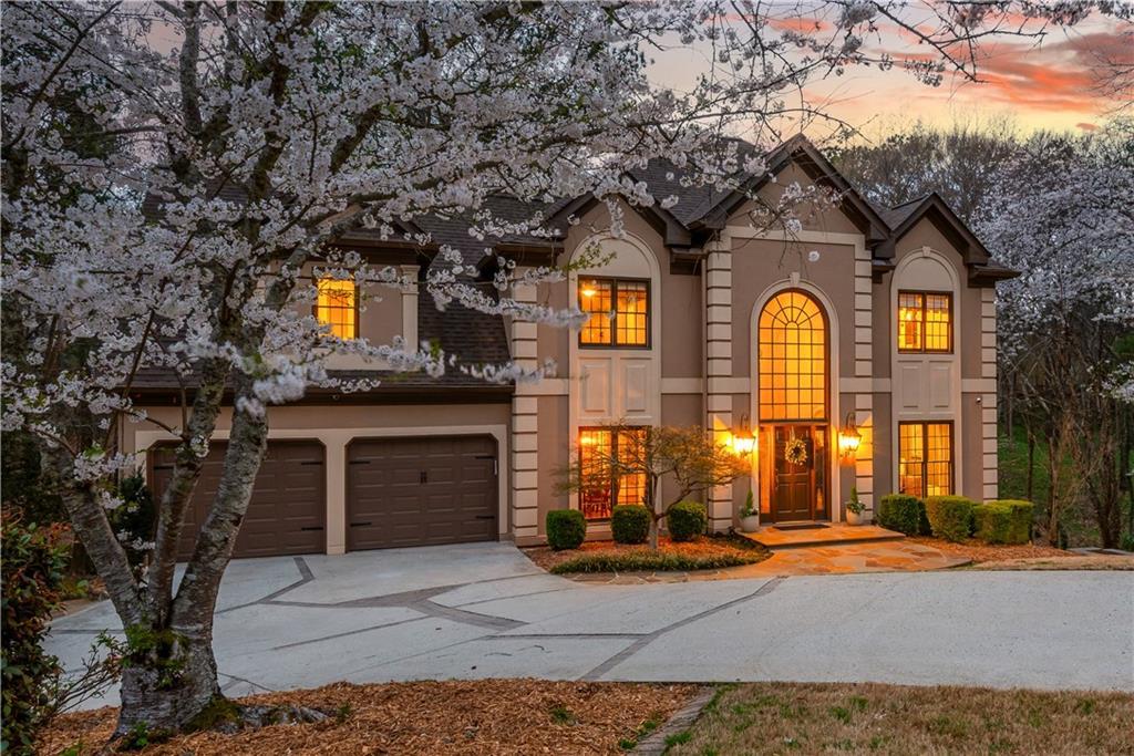 275 Tynebrae Pl., Roswell, GA 30075