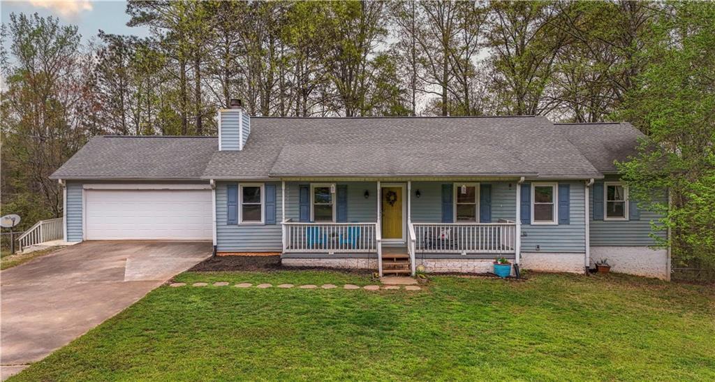 1074 Whooping Creek Rd., Carrollton, GA 30116