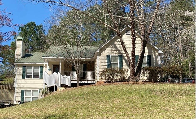 4446 Grady Smith Rd., Loganville, GA 30052