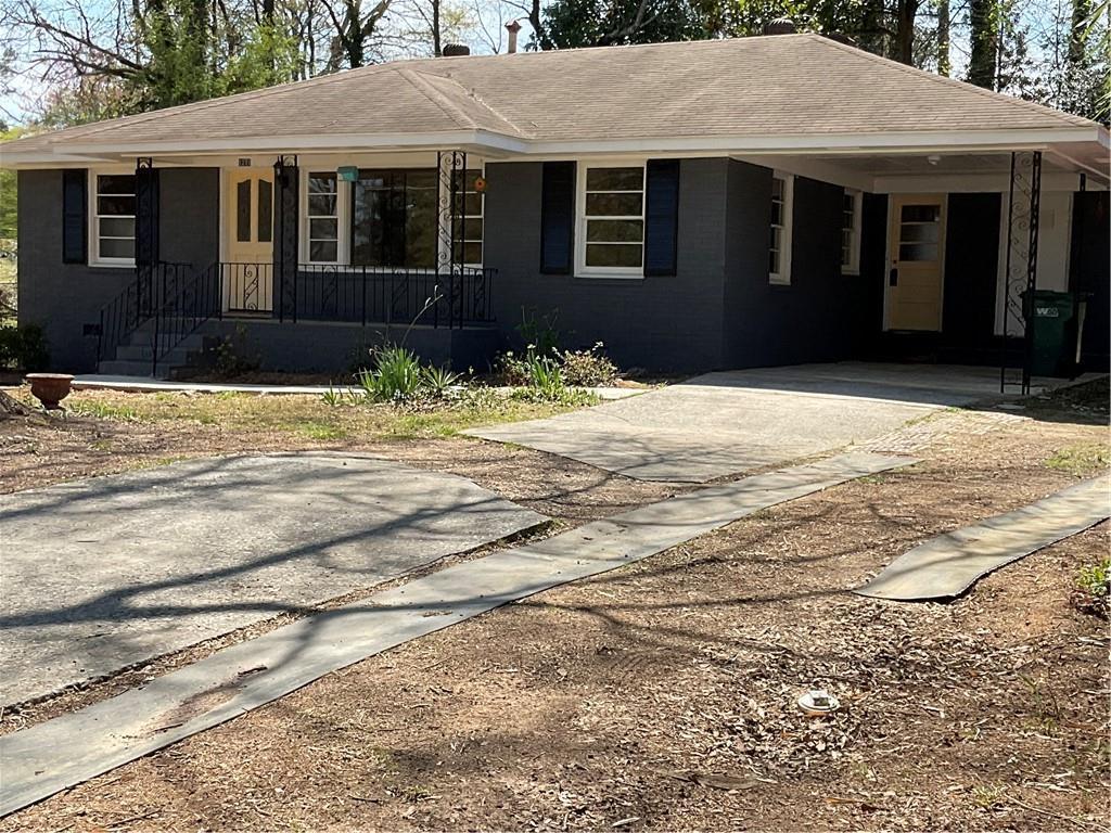 1271 Sanders Dr., Lake City, GA 30260