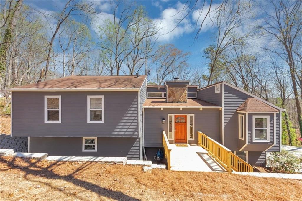 980 Pine Grove Pointe Dr., Roswell, GA 30075