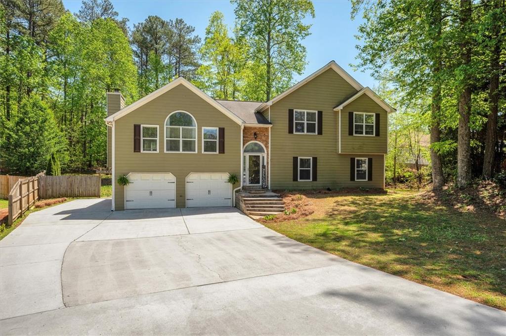 404 Queensbury Pl., Acworth, GA 30102