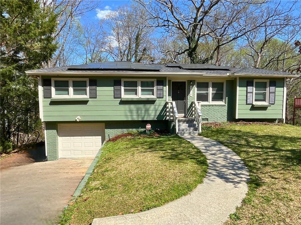 2610 Crestdale Cir., Atlanta, GA 30316