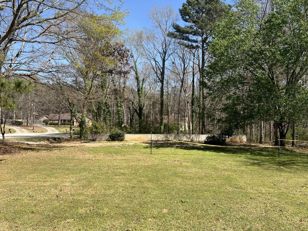 185 Country Lake Dr., Mcdonough, GA 30252