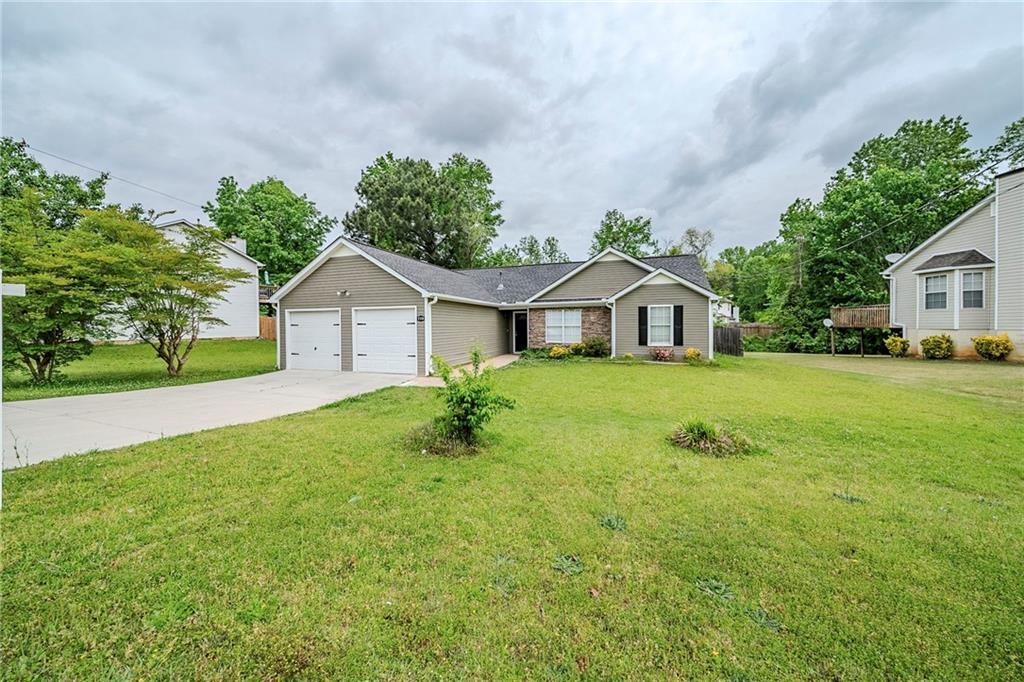 228 Roberts Tr., Locust Grove, GA 30248