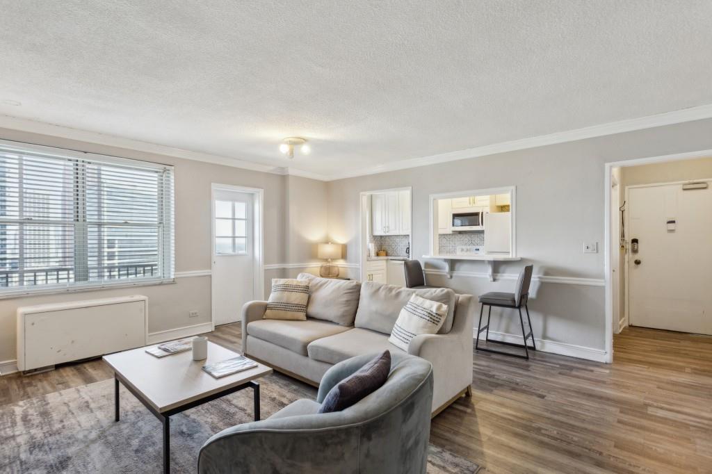 300 Peachtree St. #22B, Atlanta, GA 30308