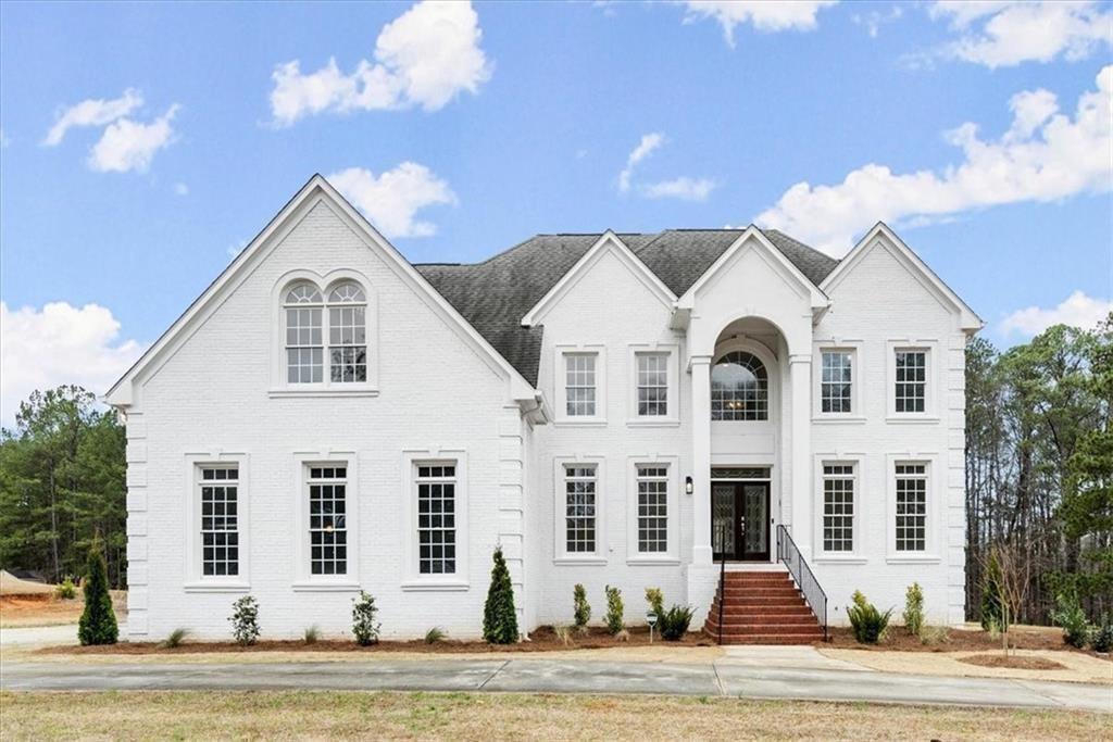 636 Ginger Cake Rd., Fayetteville, GA 30214
