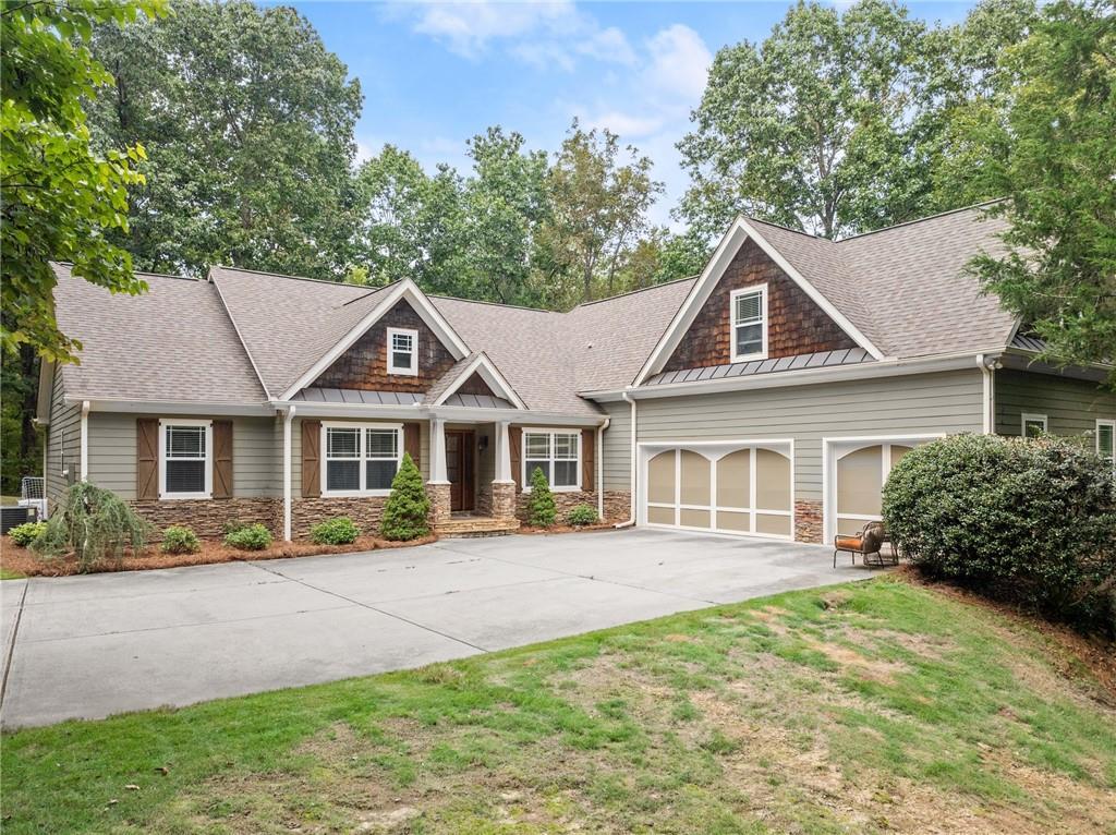 5506 Woodstream Ct., Gainesville, GA 30507