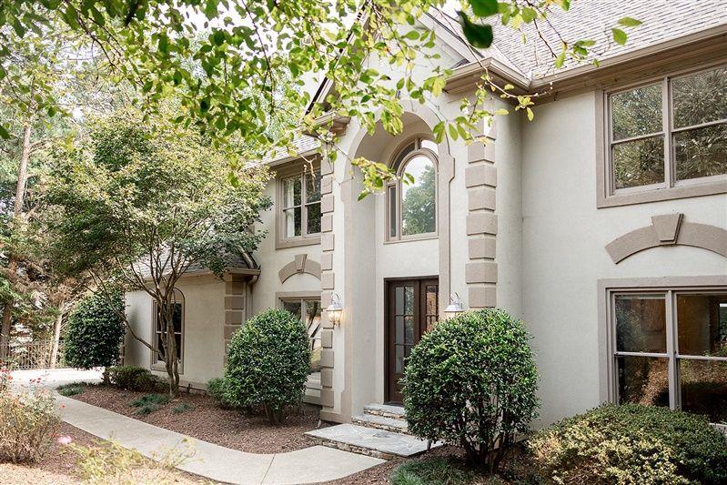 255 Grogans Lake Point, Atlanta, GA 30350