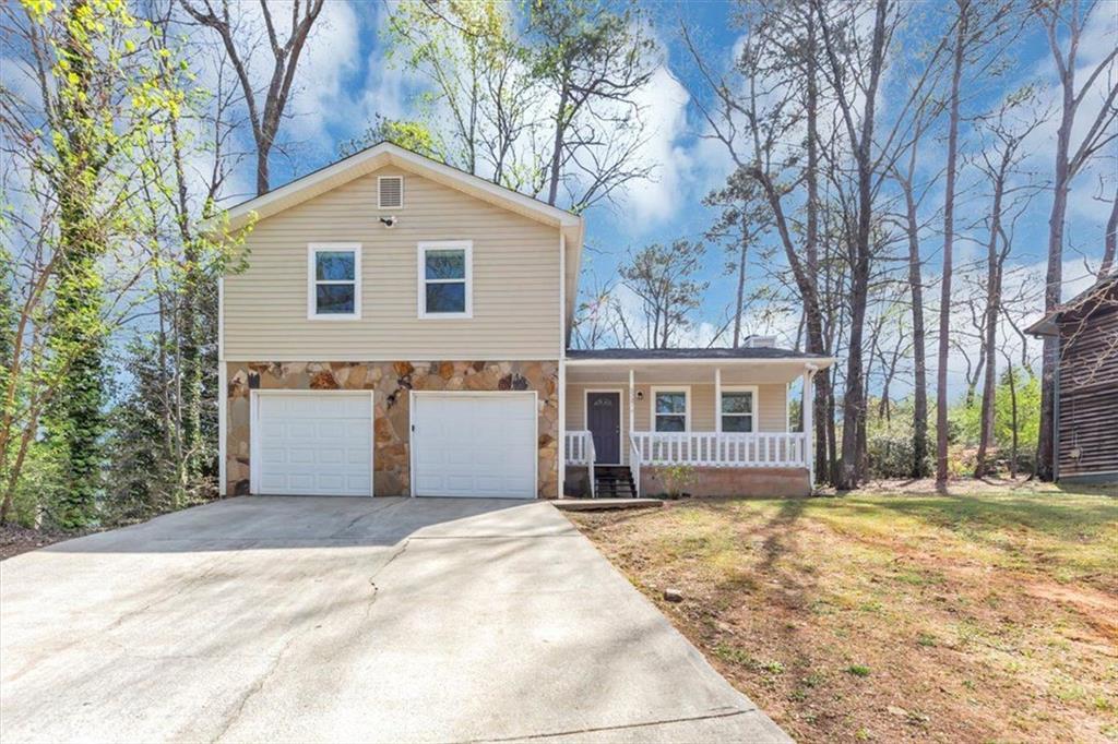 5307 Mountain Village Ct., Stone Mountain, GA 30083