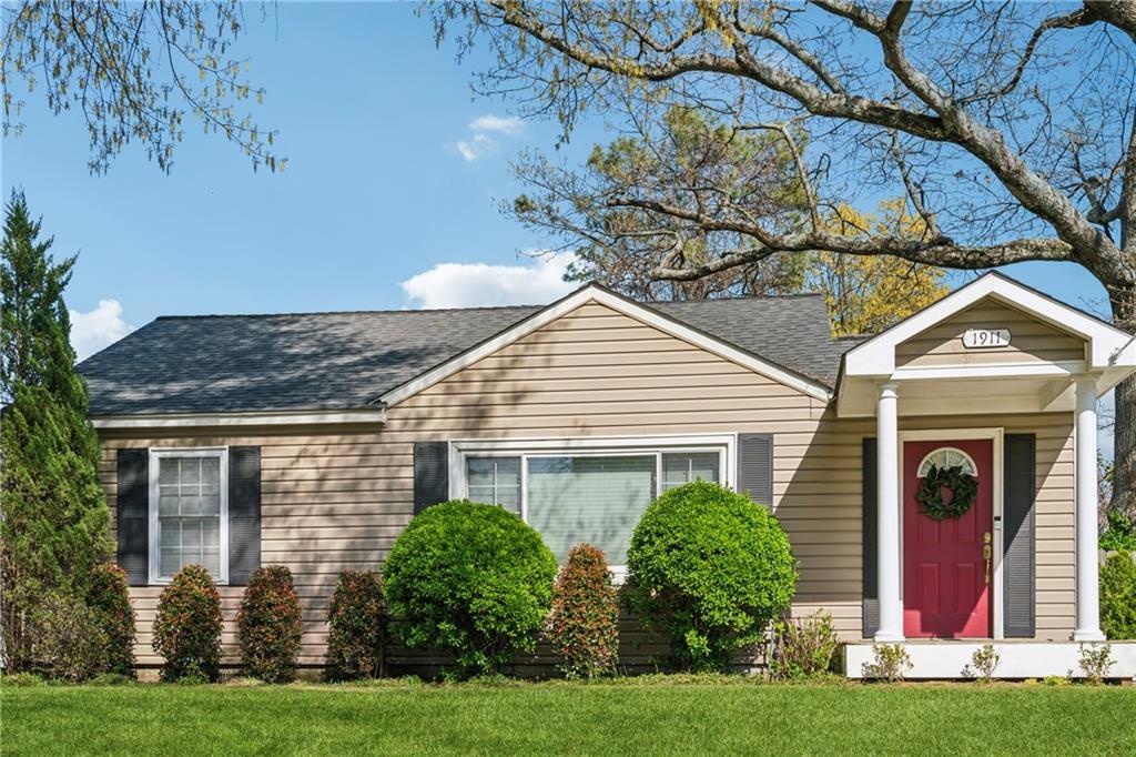 1911 Woodland Hills Ave., Atlanta, GA 30318