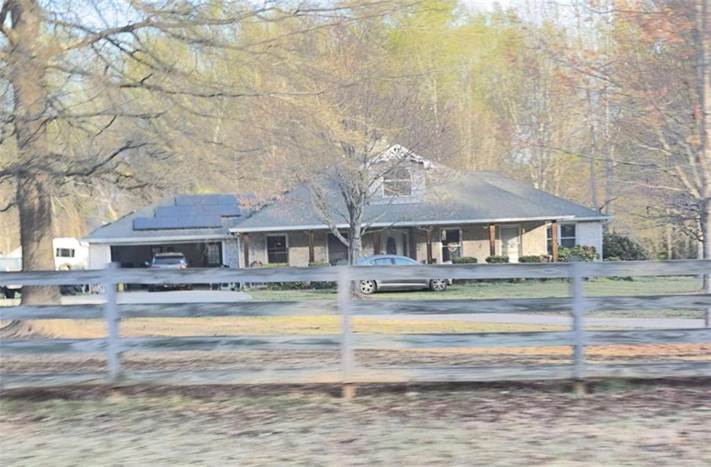 1910 Double Bridges Rd., Good Hope, GA 30641