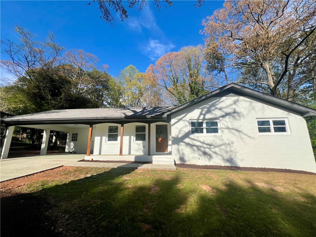 4651 S Roberts Dr., Sugar Hill, GA 30518