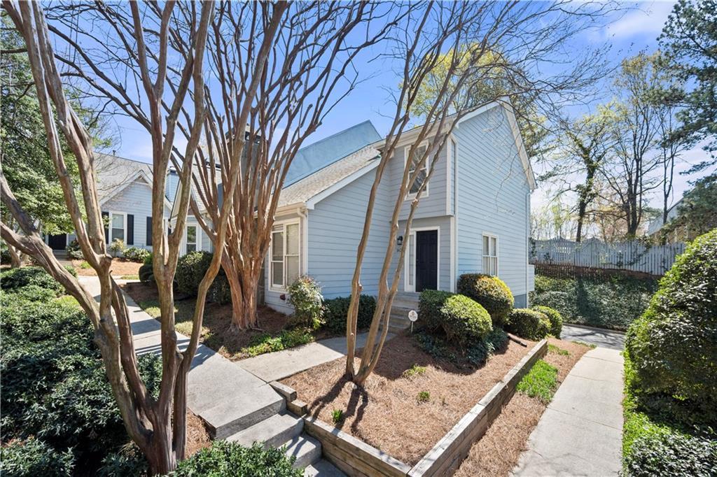 1627 Defoors Walk, Atlanta, GA 30318