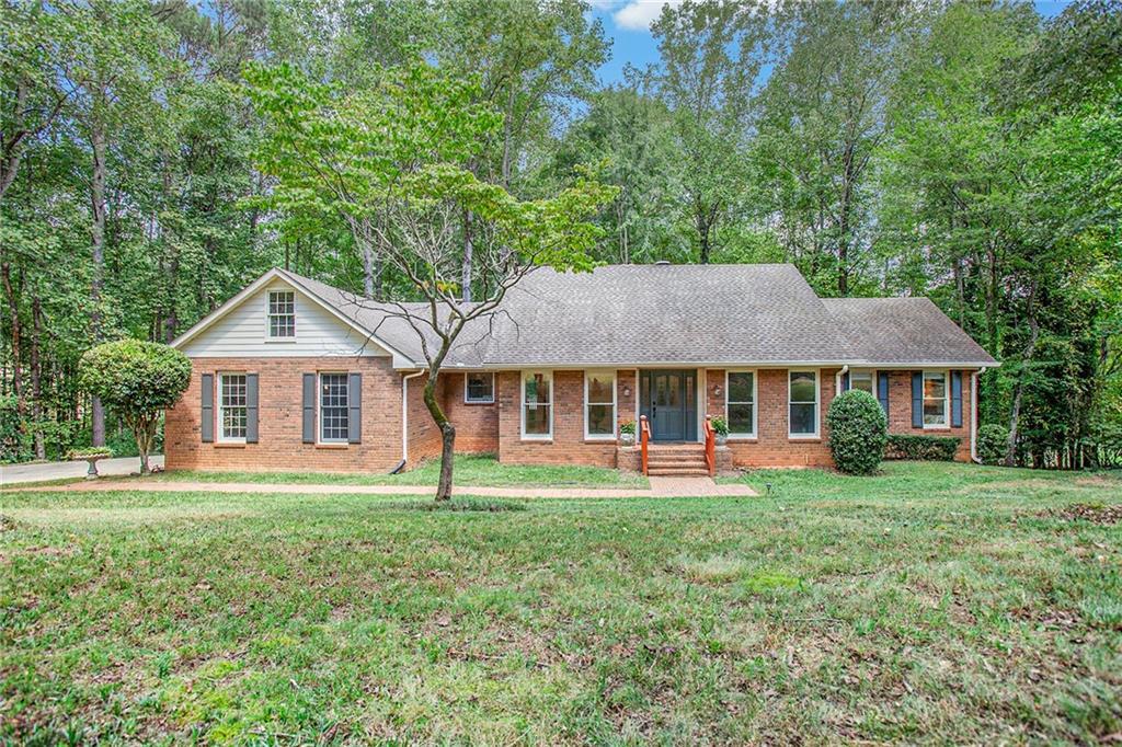 132 Dogwood Lake Tr., Alpharetta, GA 30004