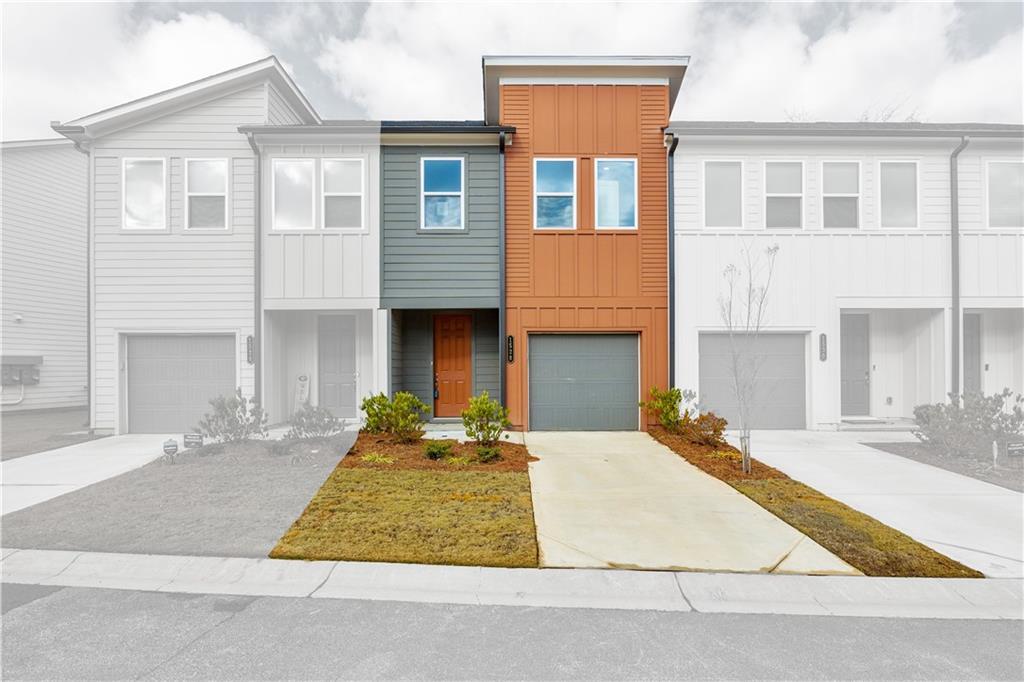 1528 Parks Edge Ln., Atlanta, GA 30318