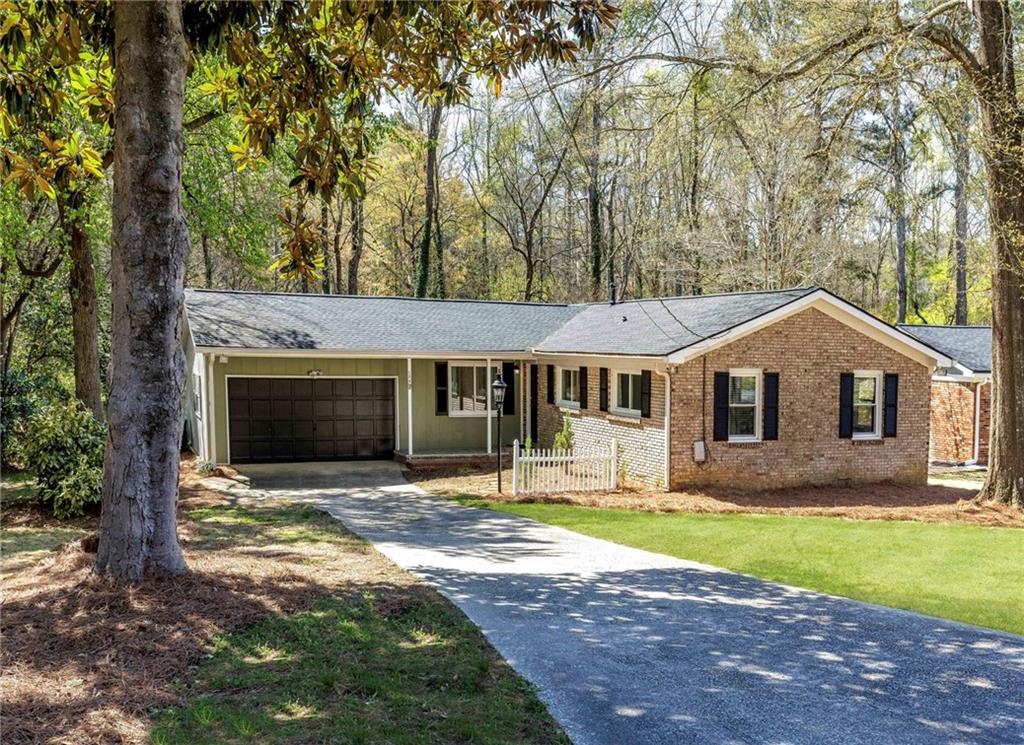 1488 Drayton Woods Dr., Tucker, GA 30084