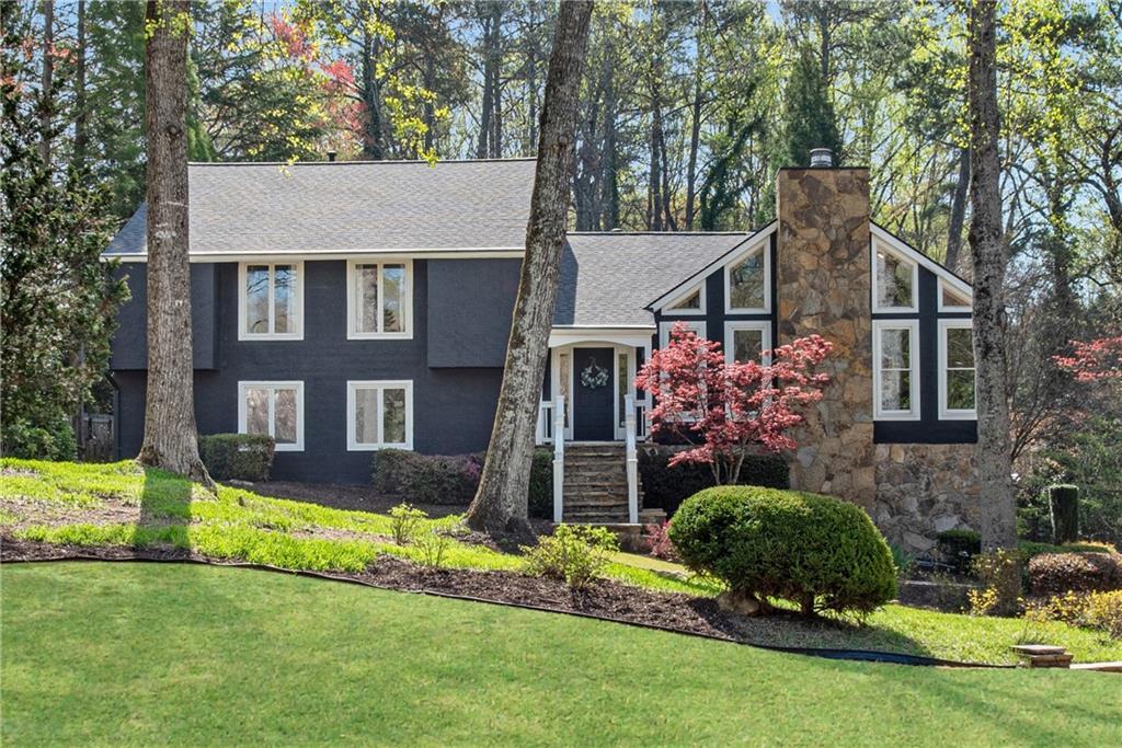 11630 Mountain Laurel Dr., Roswell, GA 30075