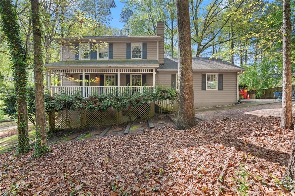 5269 Blue Grass Ln., Sugar Hill, GA 30518