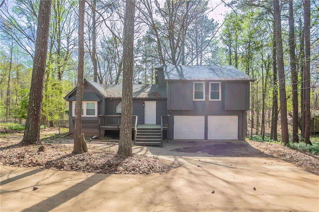 477 Victoria Rd., Woodstock, GA 30189