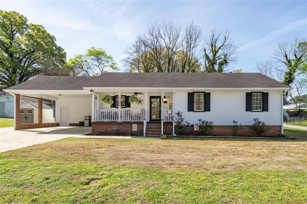 105 Hooper Ave., Lindale, GA 30147