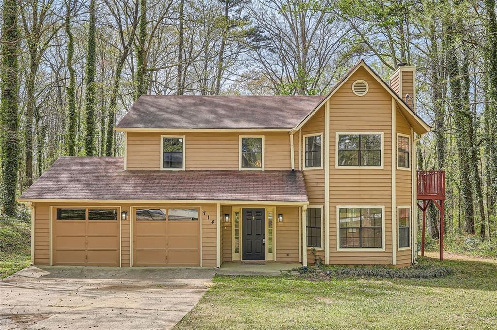 714 Post Road Dr., Stone Mountain, GA 30088