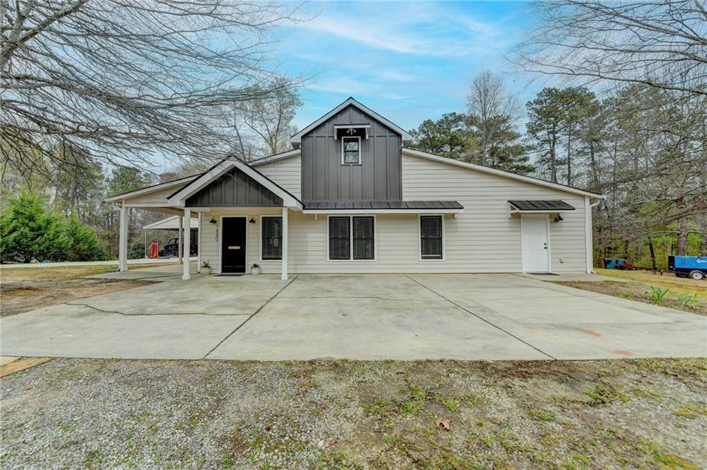 1880 Ridgedale Dr., Snellville, GA 30078