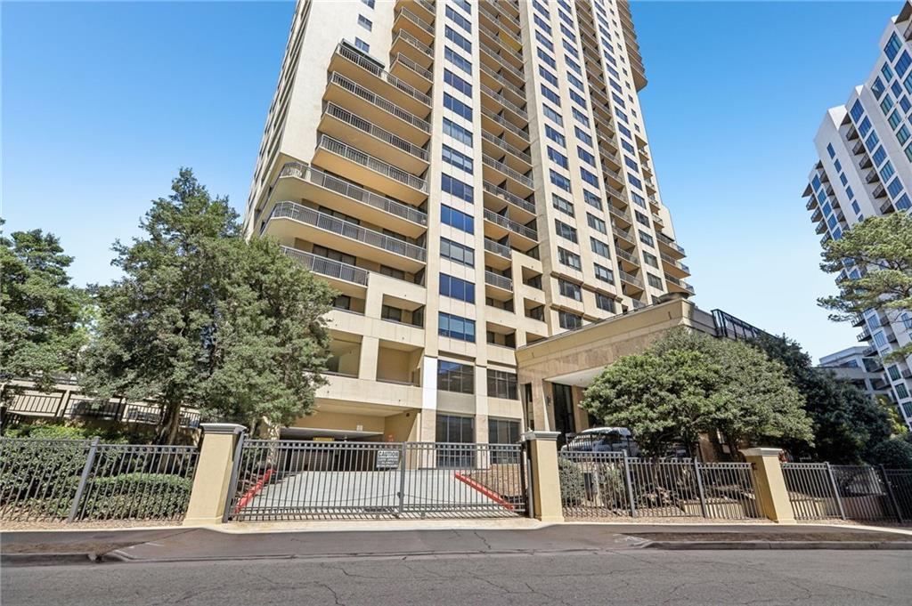 3481 Lakeside Dr. #2203, Atlanta, GA 30326
