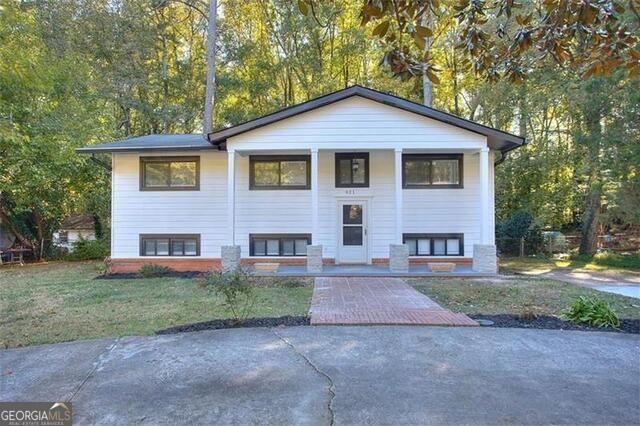 921 Creekdale Dr., Clarkston, GA 30021