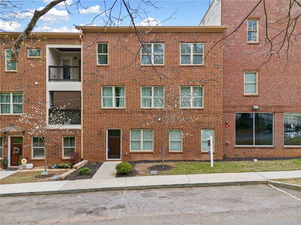 1276 Dahlgren Ln., Atlanta, GA 30316
