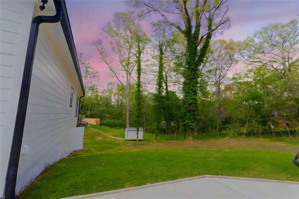 5469 Helen Pl, Mableton, GA 30126