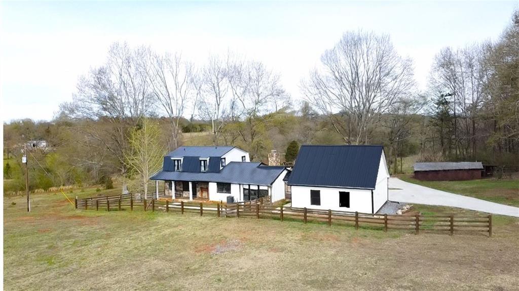 85 Carroll Slough Rd., Kingston, GA 30145