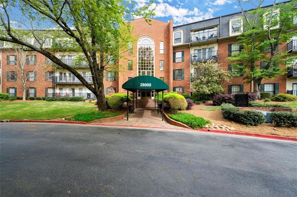 28315 Plantation Dr., Atlanta, GA 30324