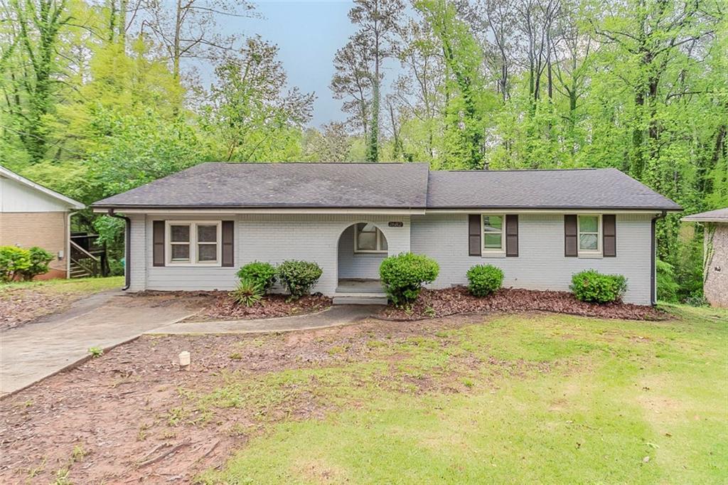 2682 Cavalier Dr., Decatur, GA 30034