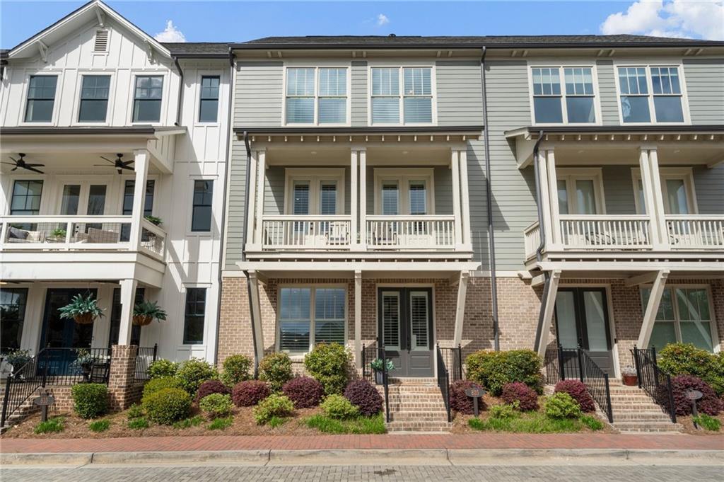 825 Maplewood Dr., Roswell, GA 30075