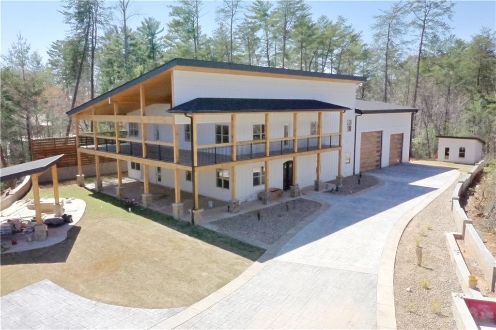300 Mountain Ridge Dr., Dahlonega, GA 30533
